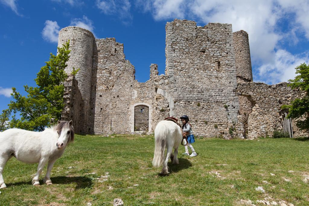 Ferme Saint Pierre Otel Bargème Dış mekan fotoğraf